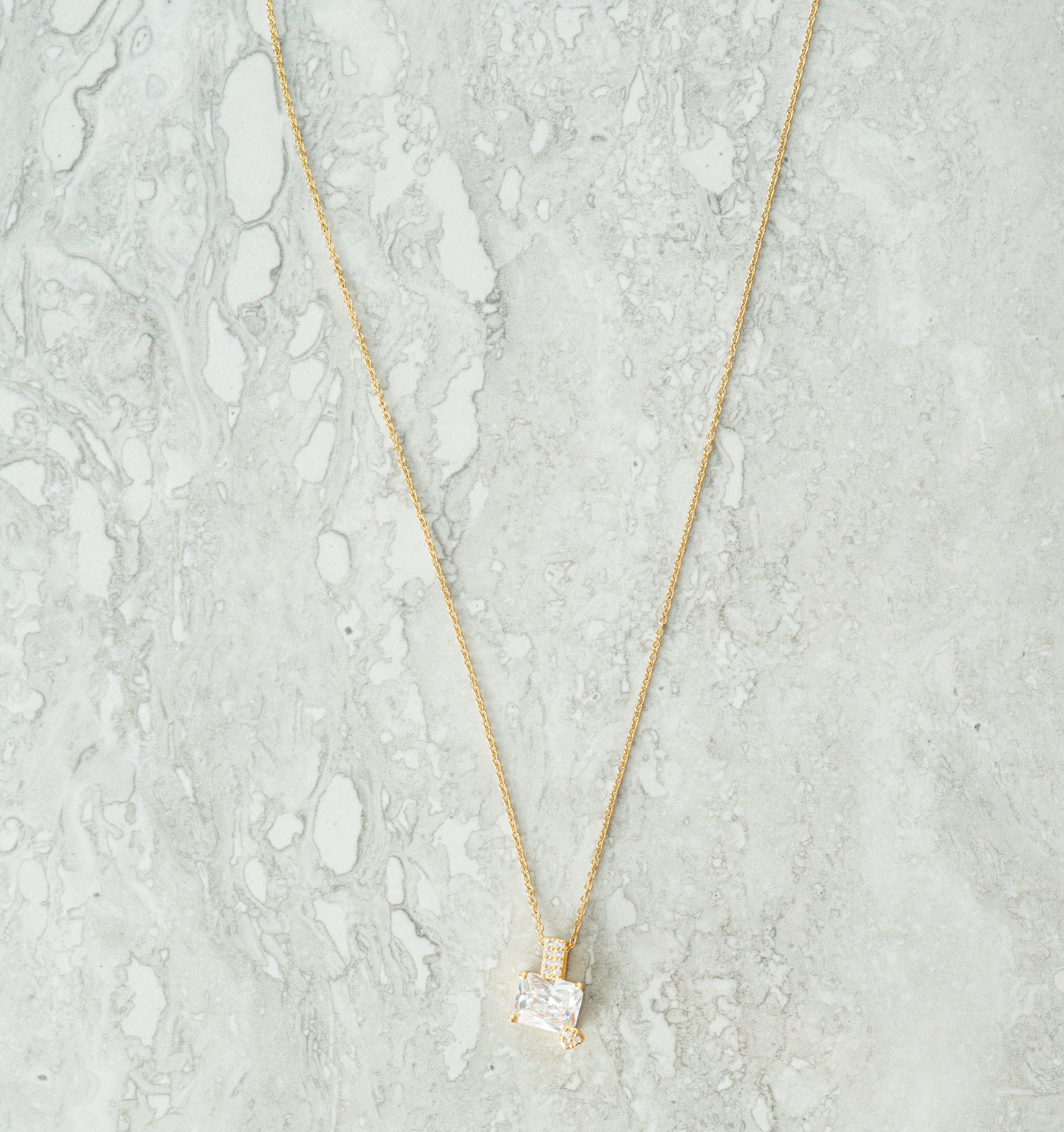 Effie Little Delicate Crystal Necklace